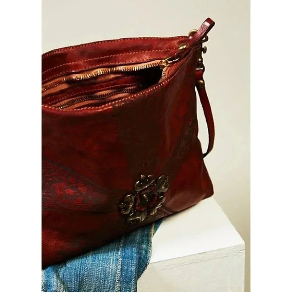 Free People x Campomaggi Arrow Rose Leather Crossbody - Picture 6 of 16